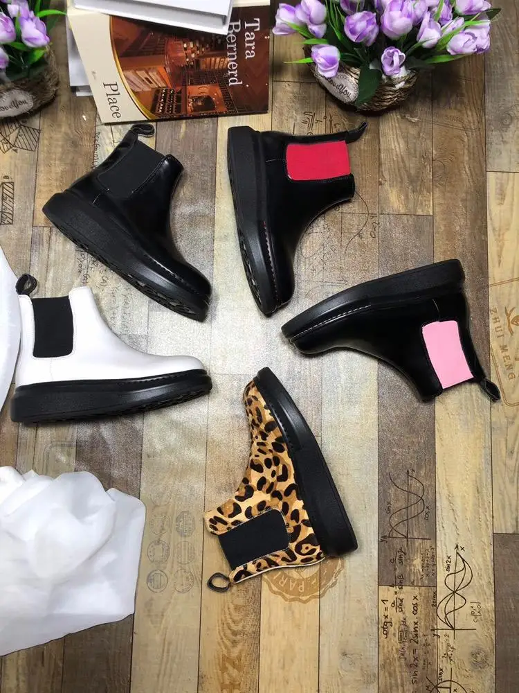 Обувь женские кожаные полусапожки с конским мехом ботинки средней высоты