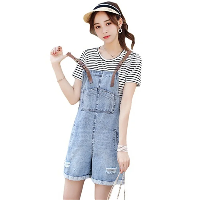 

2021 summer new Korean version loose age slimming casual fashion short hole denim strap female