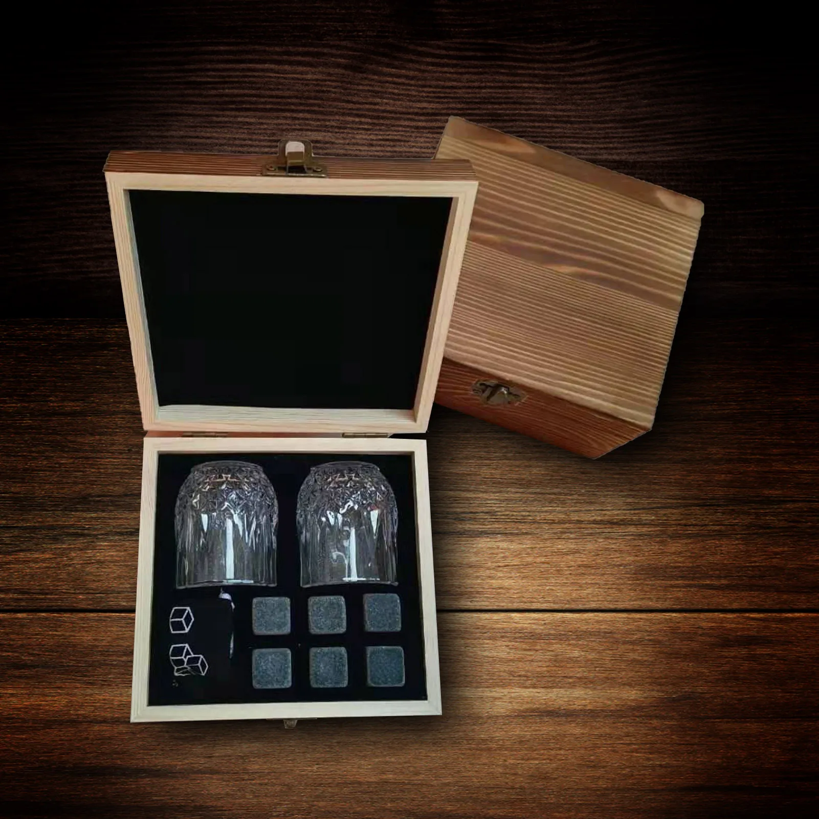 

6pcs Whiskey Stones Set Chilling Stones for Whisky Beer Juice Drinks 2 Glasses Wooden Box Reusable Ice Cubes Bar Accessories