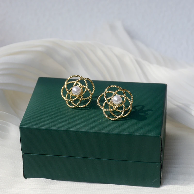 

New Trendy 14K Real Gold Plated Geometric Pearl Flowers Earrings for Women Temperament Jewelry S925 Silver Needle Stud Party Hot