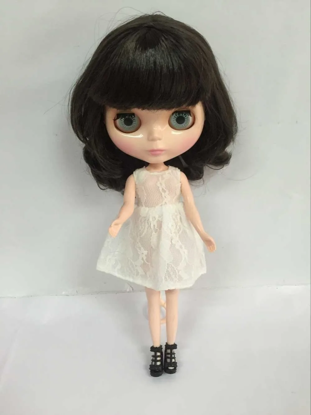 

Blyth Doll, black hair