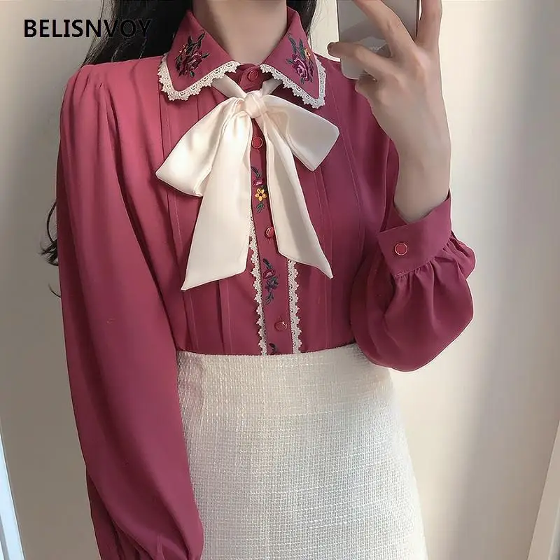 

Moda Mujer Spring Autumn Women Gorgeous Blouse Turn-Down Collar Floral Embroidery Chiffon Blusas Vintage Elegant Bow Lady Shirt