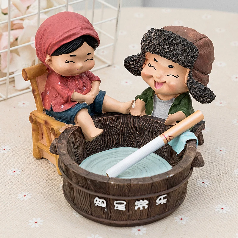 

Couples Ashtray Personality Office Creative Resin Multifunction Love Ashtray Home Bedroom Decoration Boyfriend Gift R2819