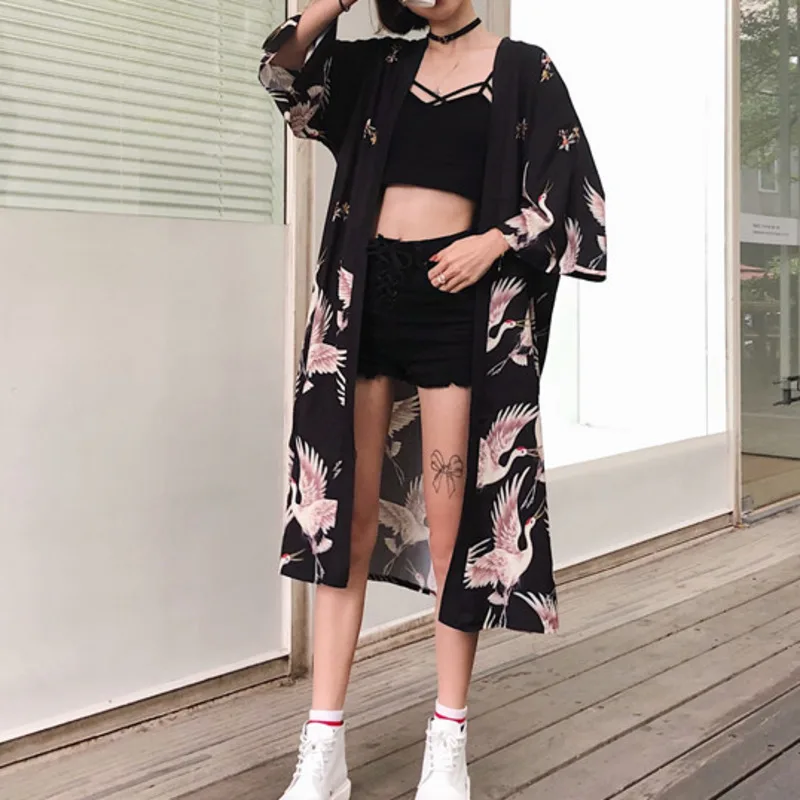

Blouses Ladies Kimono Cardigan Womens Tops Japanese Streetwear Long-sleeved Sunscreen Clothes Harajuku Loose Thin Vintage Blusa