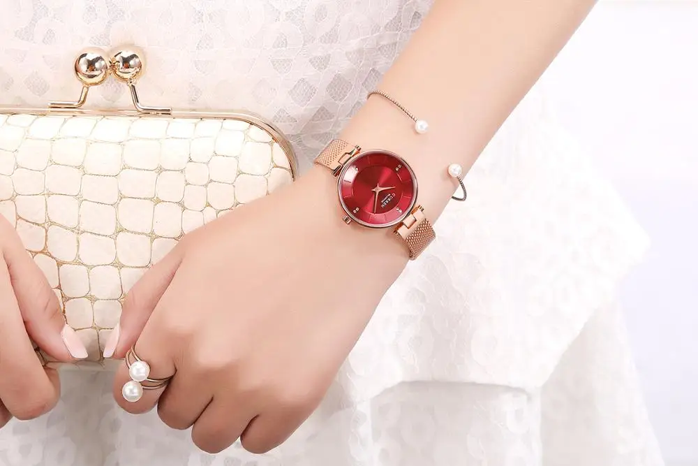 

CURREN Women's Watches Luxury Fashion Design Rhinestones Female Clock Exquisite Quartz Watch Rose Gold Stainless Steel Watches