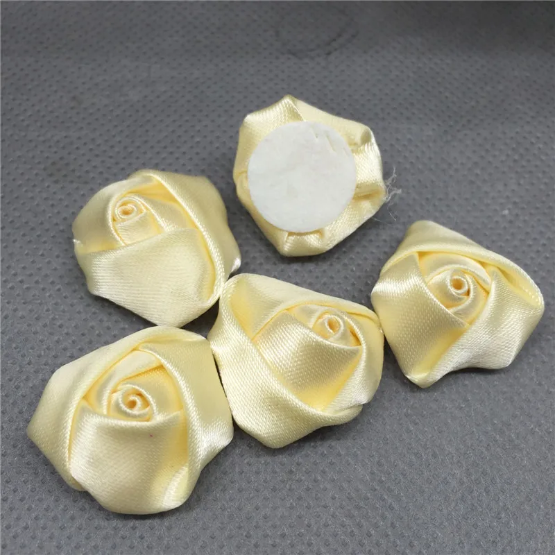 

10 шт. 25 мм атласной лентой Роза цветок DIY Craft Свадебные Аппликации бежевый