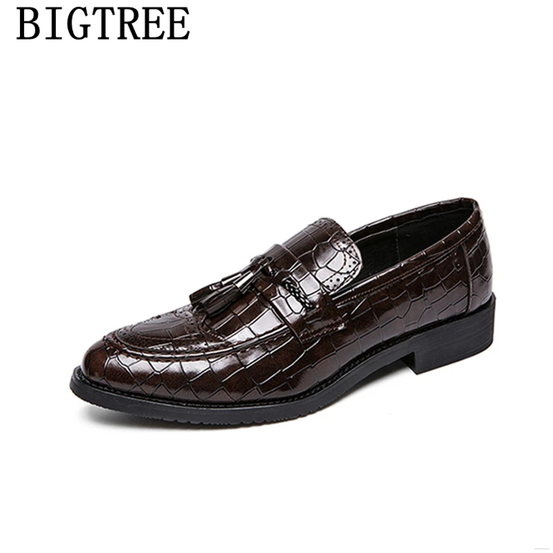 

Tassel Loafers Men Crocodile Shoes Brown Dress Wedding Shoes for Men Formal Coiffeur Italian Dress Brogue Shoes Men Classic