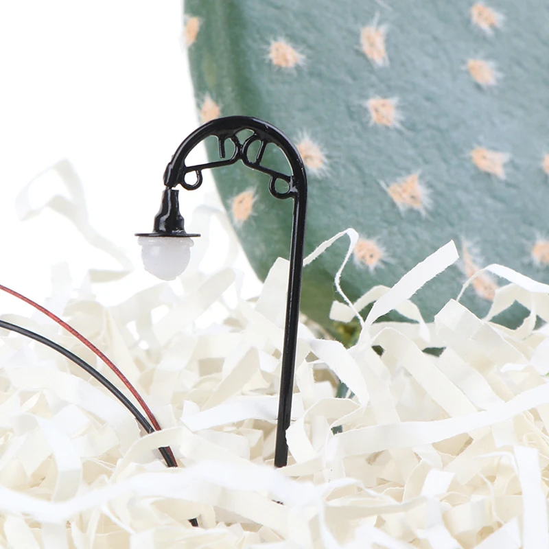 

1/5Pcs Building Model Sand Table Material Luminous Street Lamp Square Lamp Toy