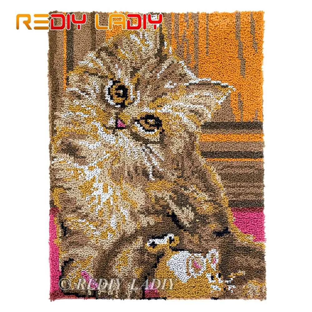 

Latch Hook Kits Cat with Mouse DIY Carpet Rug Lush Tapestry Kits Chunky Yarn Knitted Floor Mat Crocheting Cushion Crafts 61*81cm