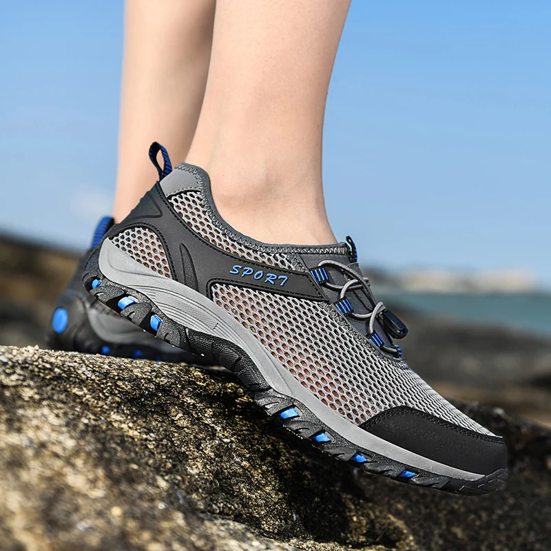 

Men's And Women's Quick Dry water Shoes Beach Surfing Quick-drying Sports Shoes Mesh Breathable Hiking Shoes Flat Shoes