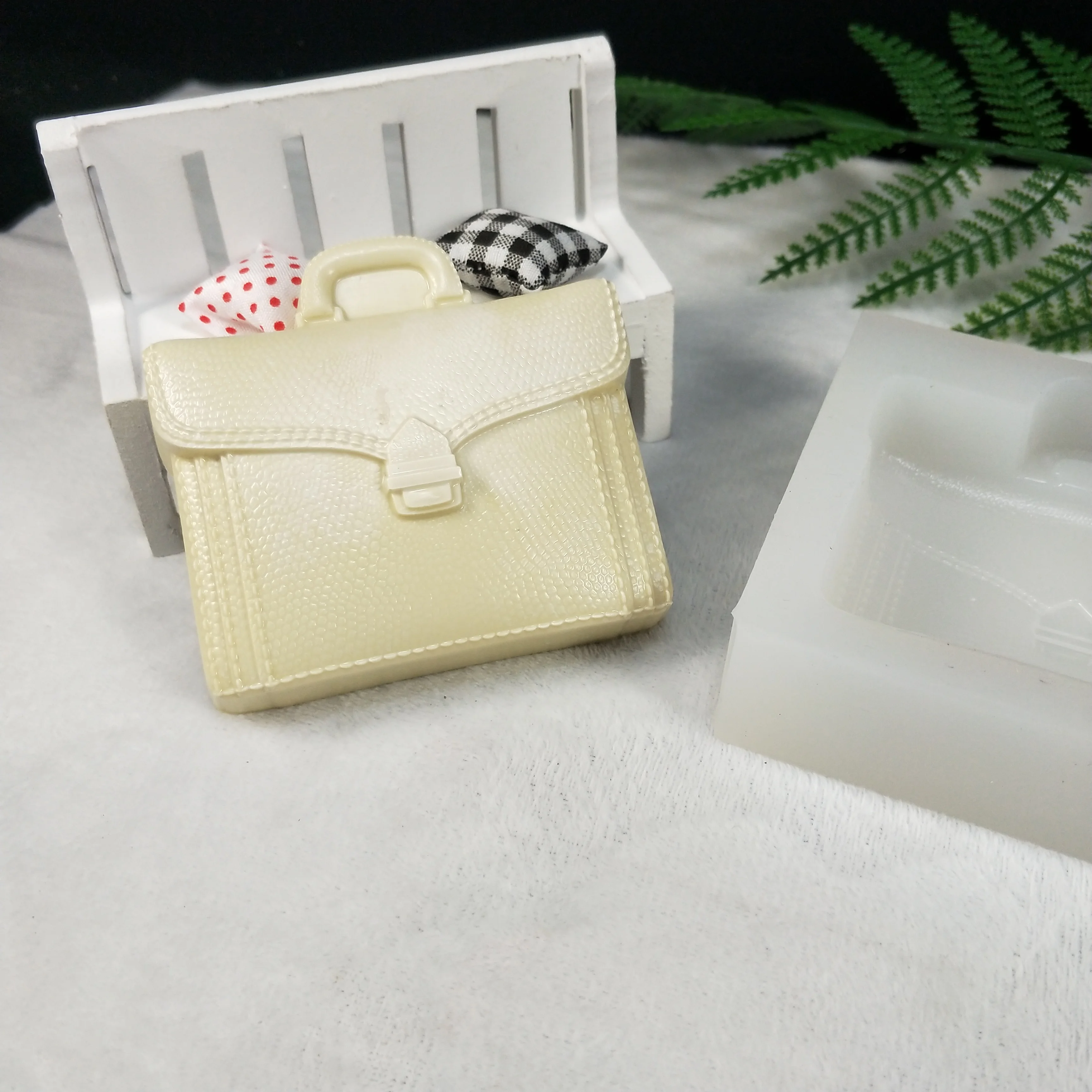 QT0261 PRZY Soap Molds Handbag, Bag, Briefcase Molds Gypsum Chocolate Candle Molds Soap Mould Mold Silicone Clay Resin