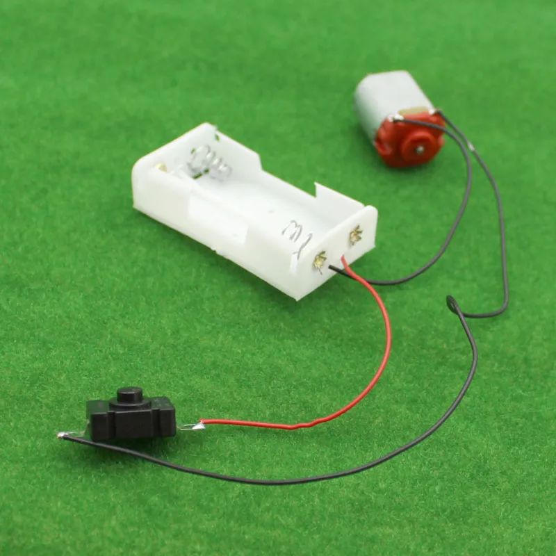 10 комплектов 130 мотор с переключателем AA Размер батарейный блок 16500 об/мин питание