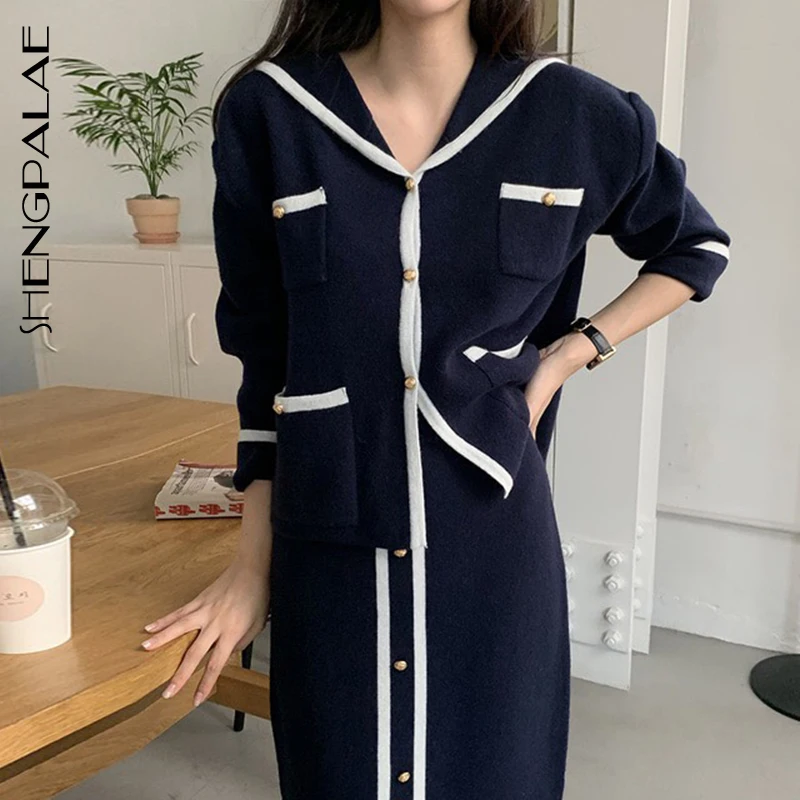 Женский трикотажный свитер с воротником SHENGPALAE темно-синий контрастных цветов и