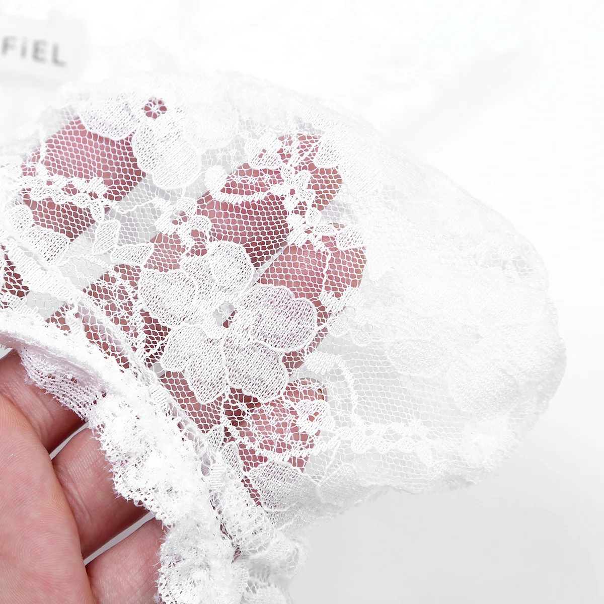 Gay Lingerie Lace See through Mens Thongs and G-strings Bulge Pouch Tanga Hombre Underwear Sexy Mens Briefs Erotic Sissy Panties