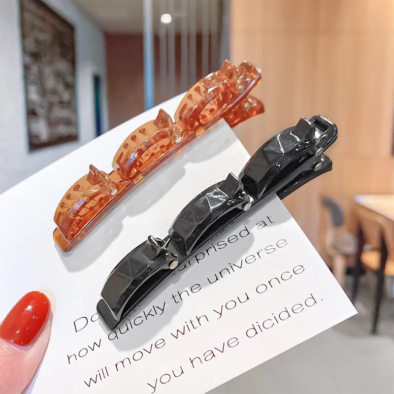 

Korea Fashion Simplicity Braided Hairpin Hollow Hairclips Bangs Positioning Clip Makeup Side Clip Hair Accessories Card Issuance
