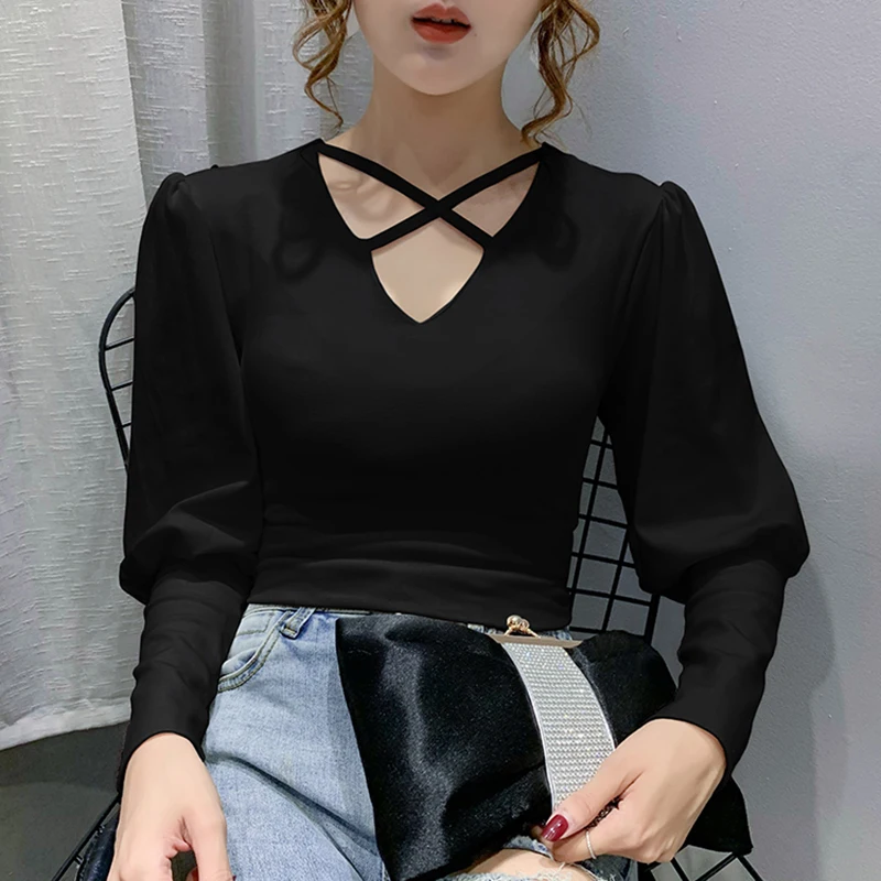 

Harteen Autumn Korean Fashion Puff Sleeve V Neck Tshirt Woman Black Skinny Slim Basic Cotton Tshirt For Women Tees Female Tops