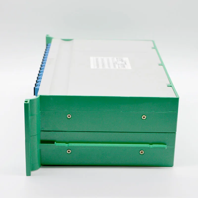 1pcs New 1:64 Tray Optical Fiber Splitter SC square head  Fused Disk 32, 64 Core Optical Fiber Splitter Special Wholesale