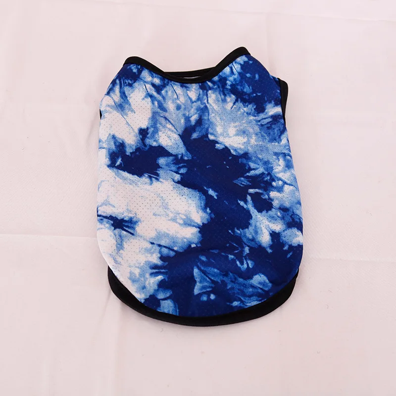 

2021 new Dog clothes Clothing for cats supplies small dogs chihuahua T-shirt french bulldog products Thin breathable tie-dye and
