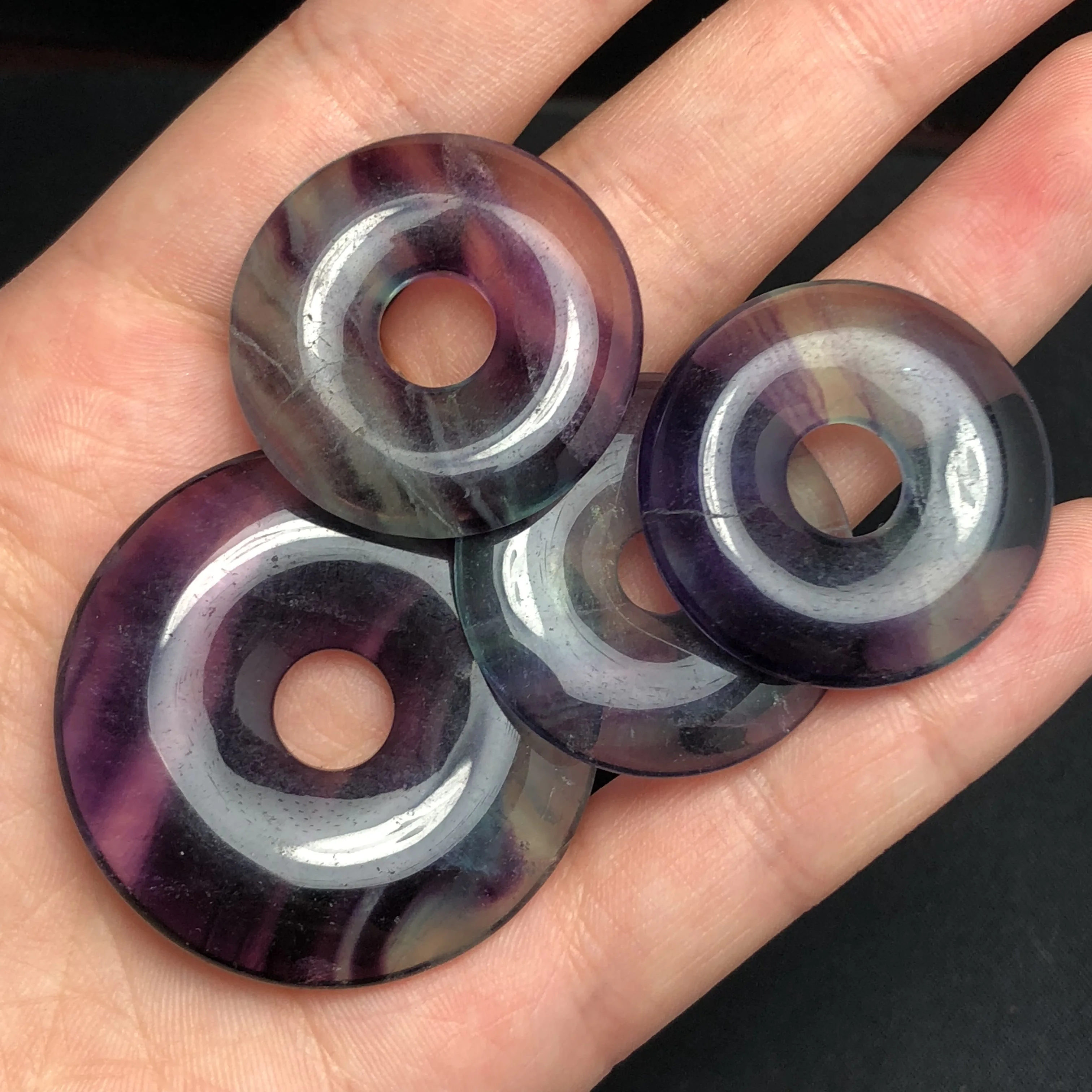 

2 pieces Natural fluorite crystal copper coin specimen mineral reiki healing chakras can be carried around, can bring wealth