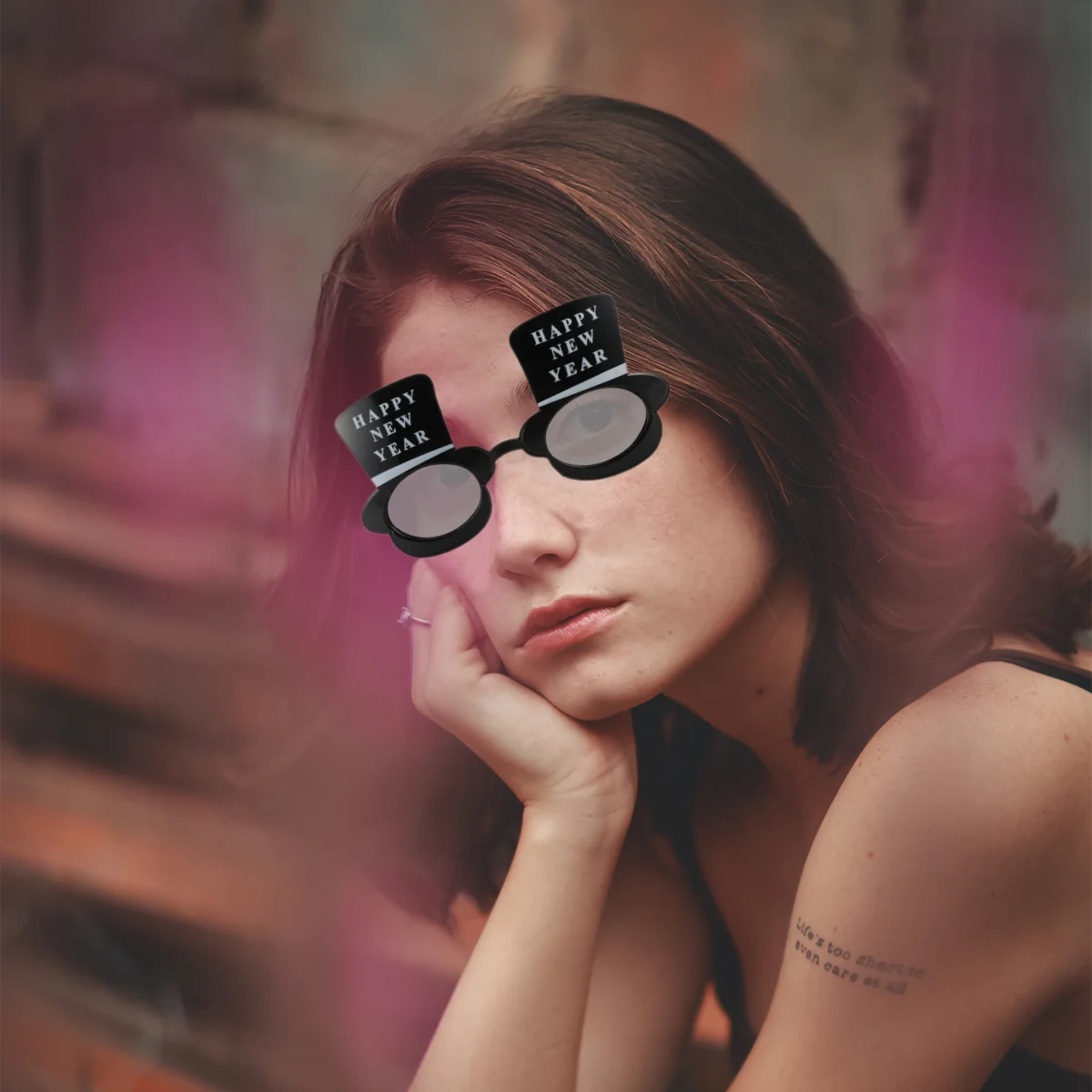 

2pcs Creative Spectacles Party Photo Props Novel New Years Glasses (Black)