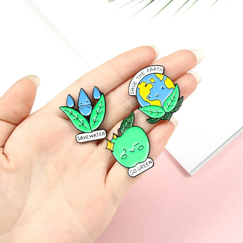 

Creative Green Color Save the Earth Enemal Brooches Lapel Pin Plant Pins Women Jewelry Shirt Bag Aircraft Badge Mini Jewelry