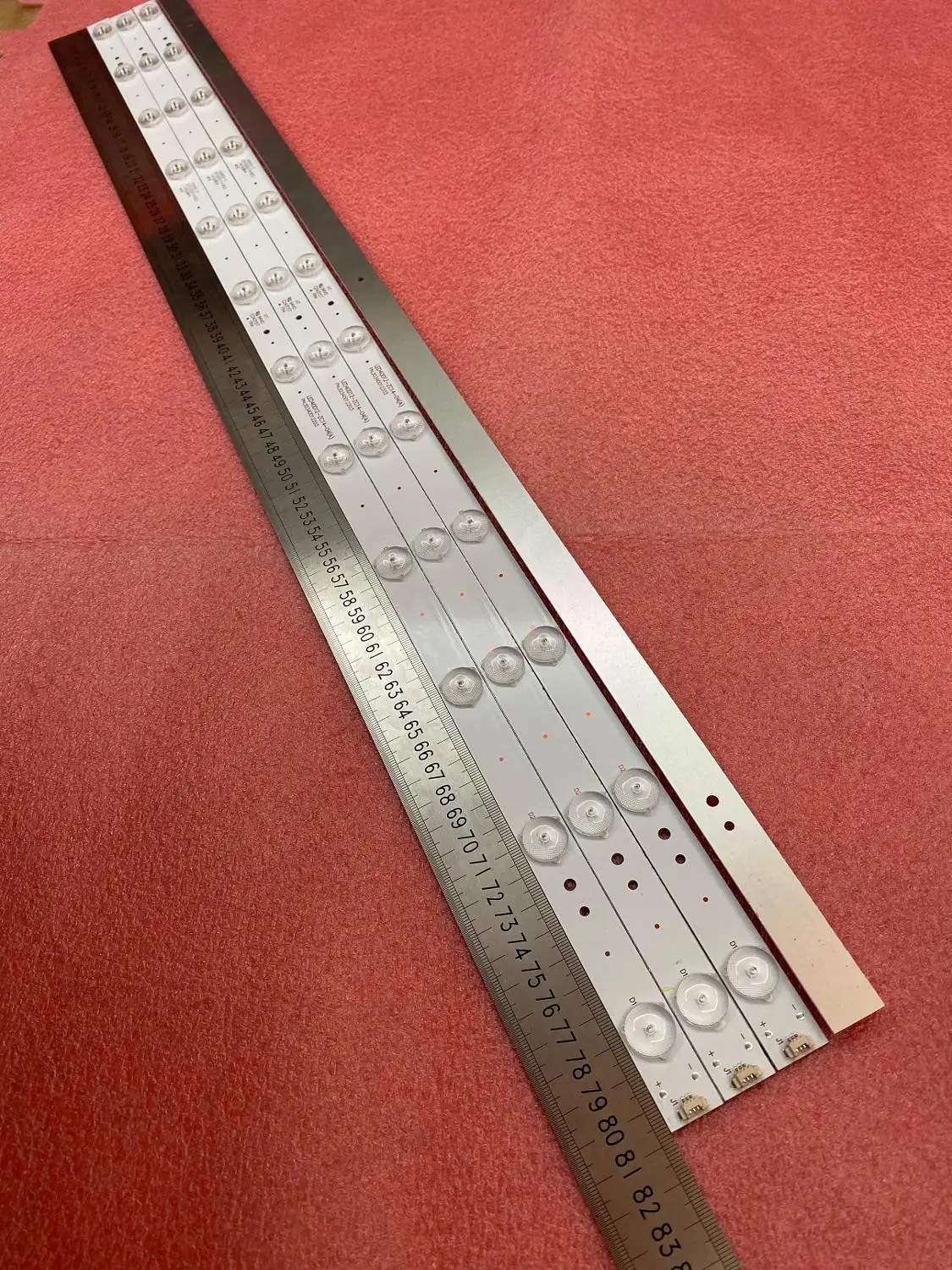 Новинка Светодиодная лента для подсветки LE40B3000 LED 40ME1000 40D12 ZC14 04 A B 03(B) 4 шт. 12