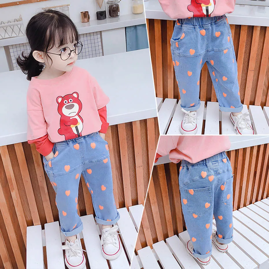 Джинсы с сердечком для девочек детские джинсы повседневные стильные малышей