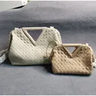 Женская плетеная Сумочка, брендовые дизайнерские женские сумки через плечо с треугольными ручками, роскошные высококачественные вечерние сумочки для женщин