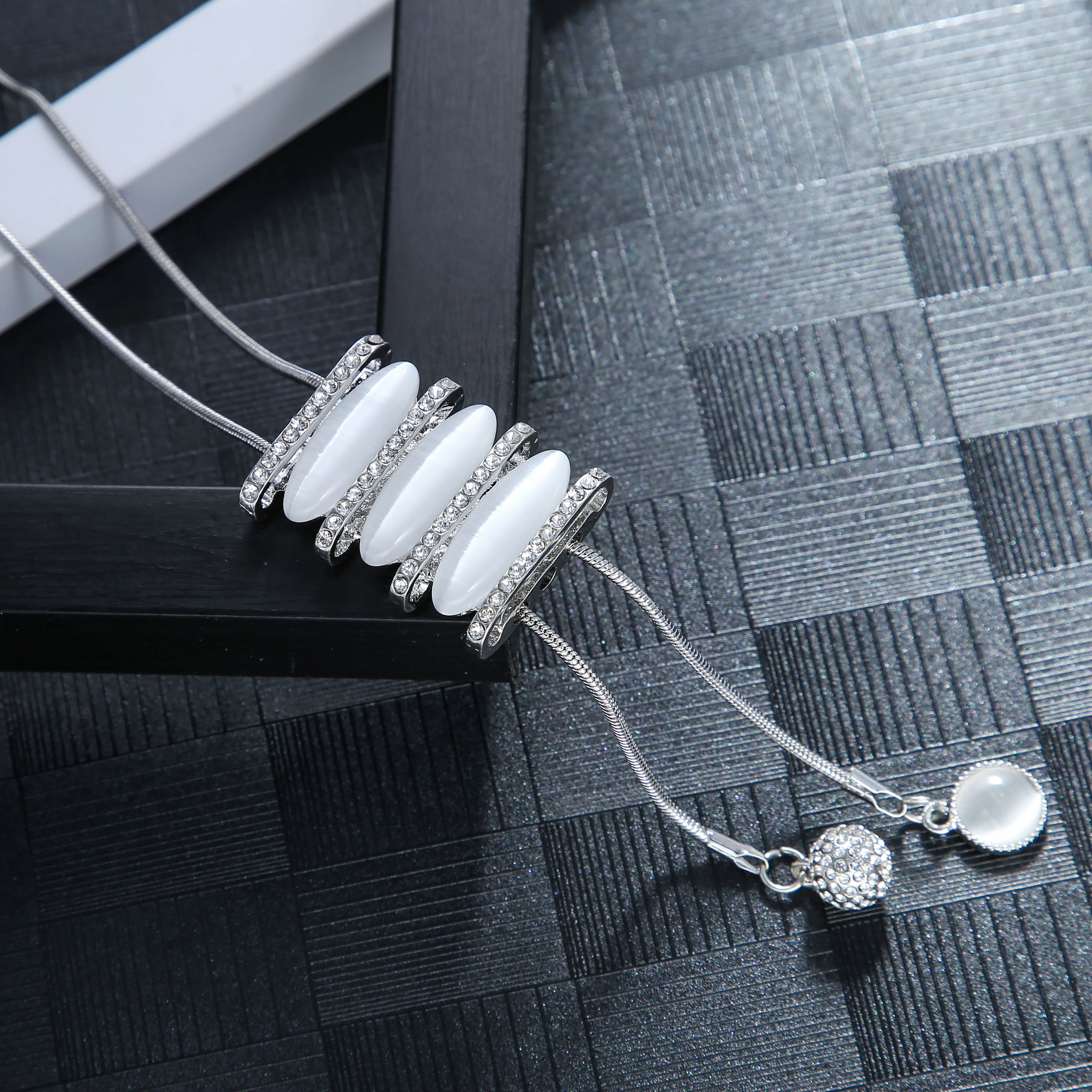 Boosbiy элегантный свитер с кристаллом розовый Снежинка Кулон Капли воды аксессуары