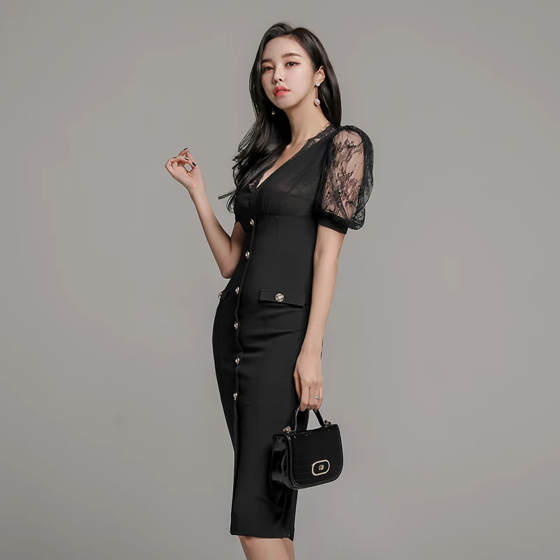 

Han edition V shirt collar lace stitching single-breasted cultivate one's morality show thin package buttocks dress