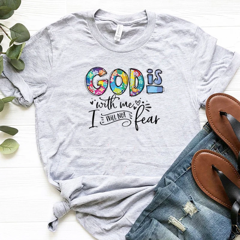 

Женская хлопковая футболка с надписью «God Is with Me», небесно-голубого цвета
