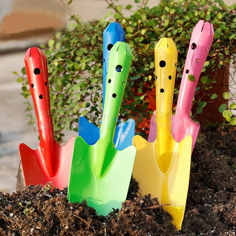 

2021 New Small Iron Shovel Garden Shovel Flower Planting Shovel Garden Wooden Handle Gardening Hand Tools