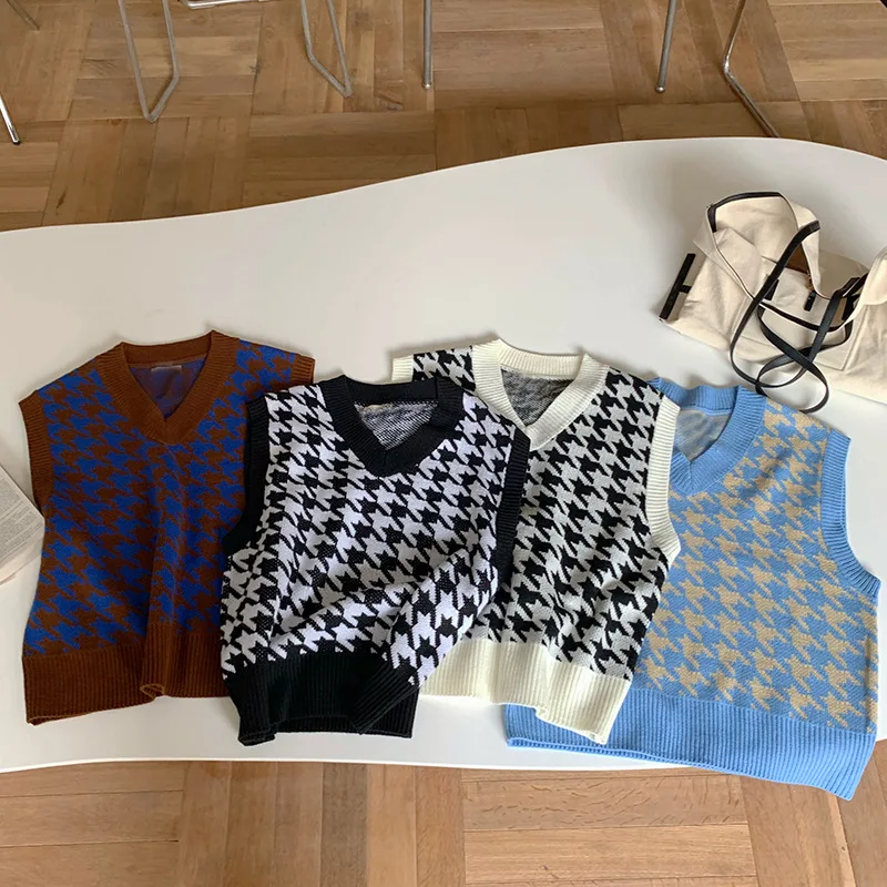 

Houndstooth Oversized Sleeveless Preppy Sweater Women Casual Black Knitted Sweaters Y2k Vintage V Neck Pullover Tank Top