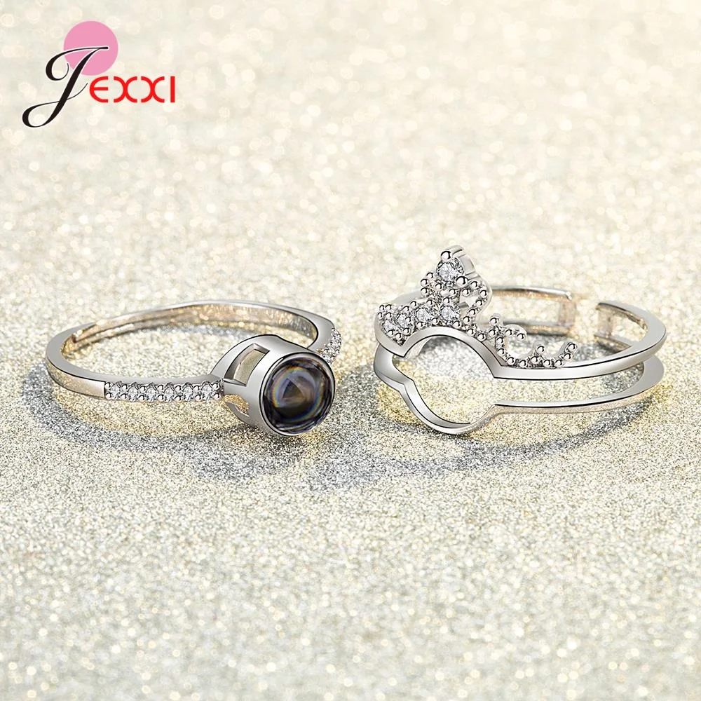 Женское кольцо из серебра 925 пробы с черным камнем