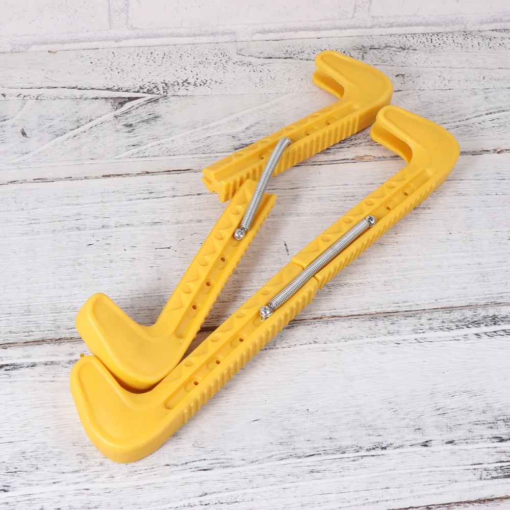 

1 Pair Ice Guards Adjustable Ice Walking Guards Ice Hockey Figure Protector Covers (Yellow)