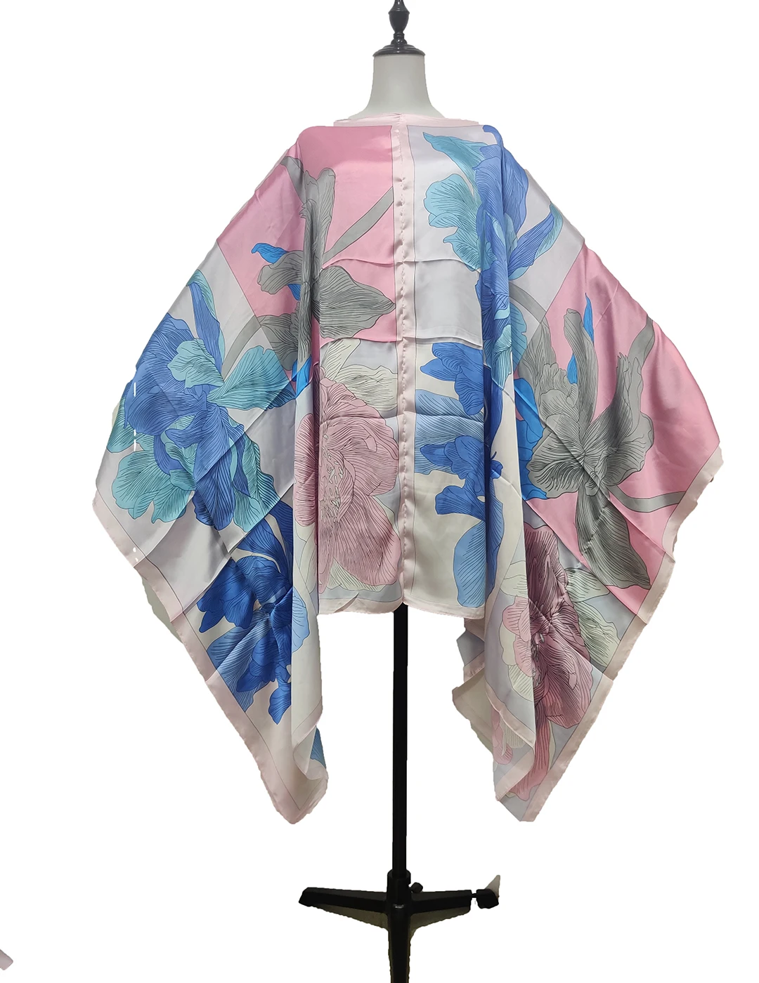 

Middle East Fashionable Batwing Sleeve Silk Bohemian Shawls Dresses Traditional Kuwait Summer Bohemian Kaftan Clothes For Lady