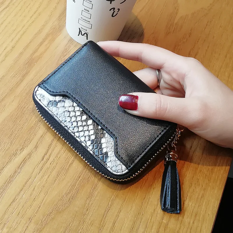 

Leather Card Holder Women's South Korea Cute Minimalistic Bank Card Pack Personality Clip Mini Small Card Bag