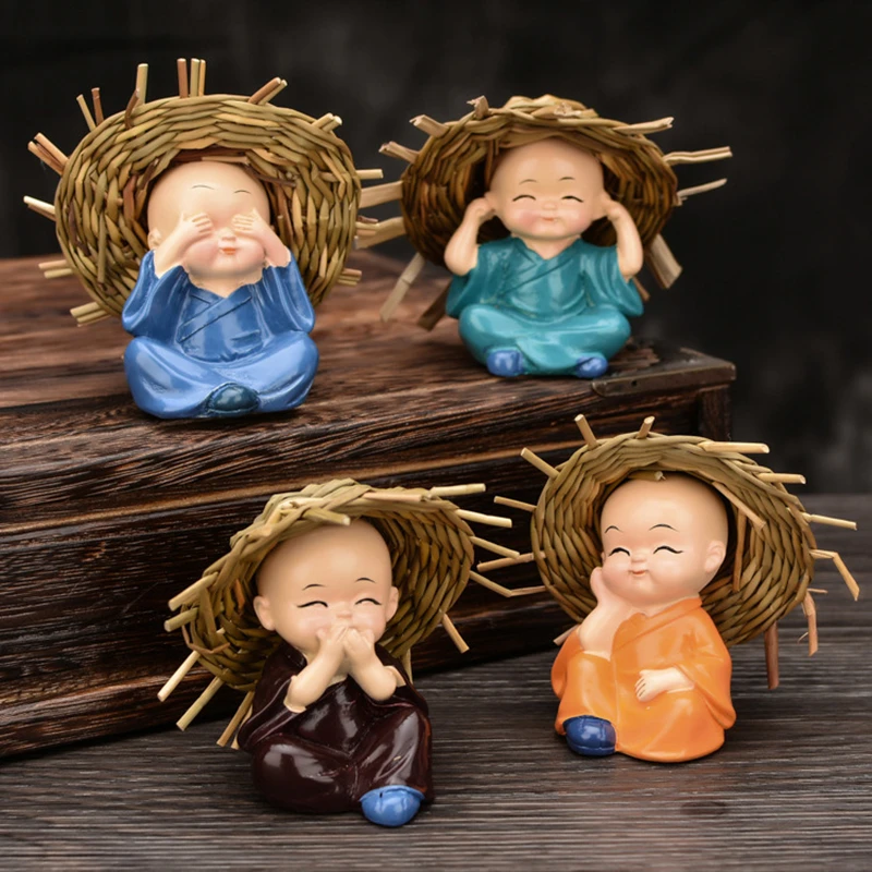

4Pcs/lot Resin Crafts Gift Lovely Little Monk Sculptures Cute Monks Buddha Statues Creative Kung Fu Dolls Table Car Ornaments