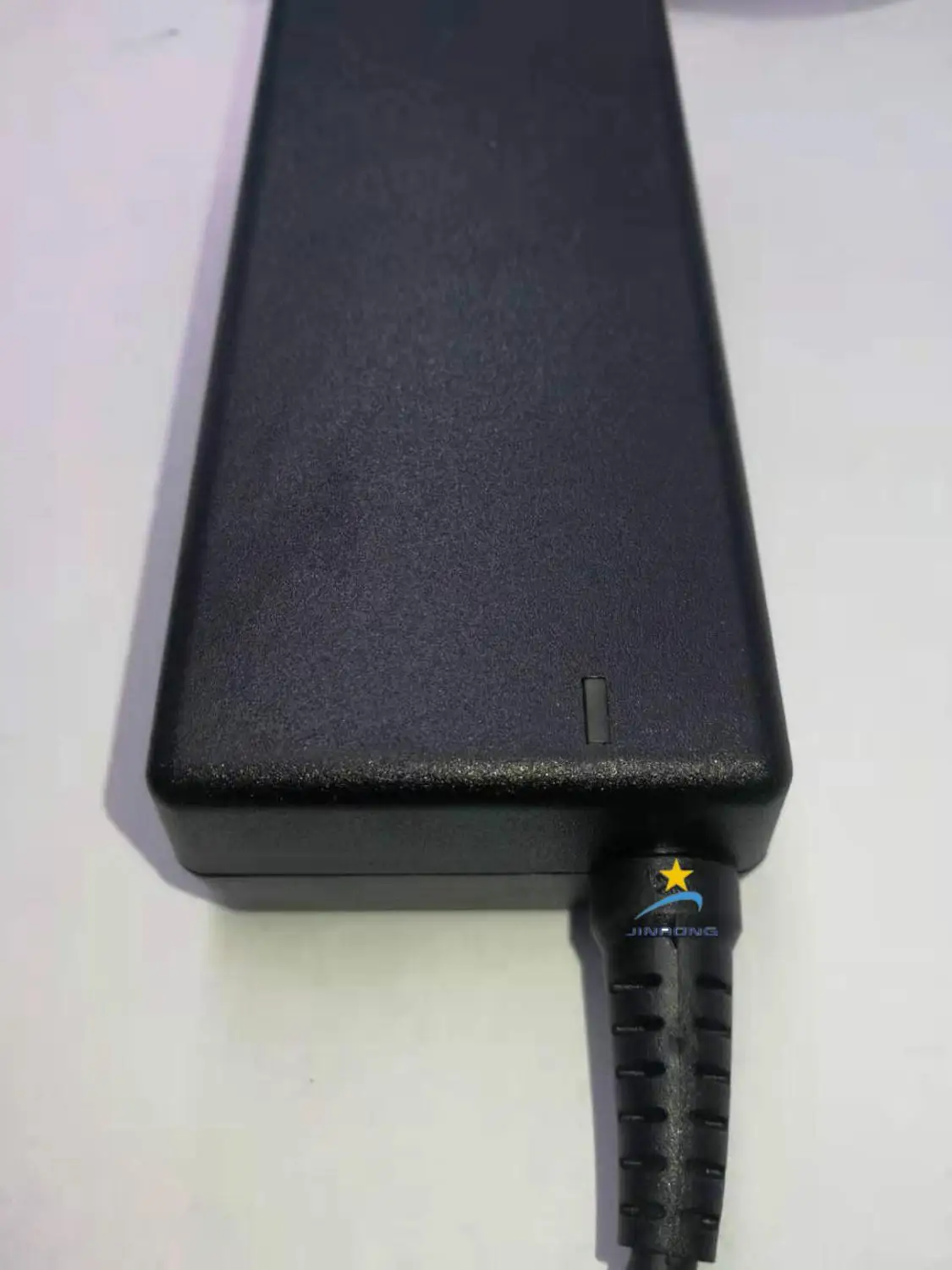 MGJN9 LA65NS2 01 оригинальный новый полный гастроном 65W 19 5 V 3.34A адаптер питания 3