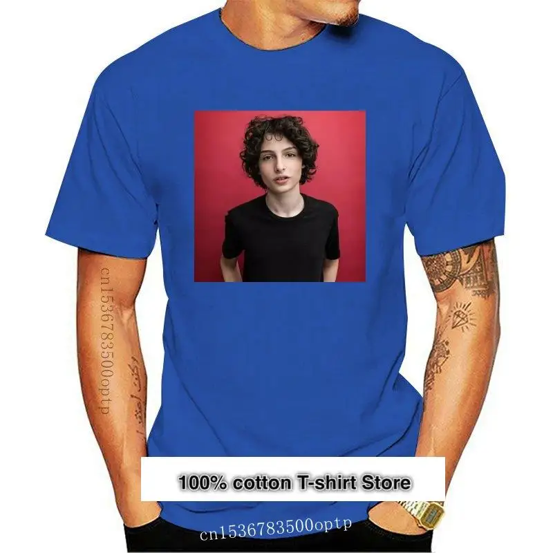 

Camiseta negra Finn Wolfhard, ropa