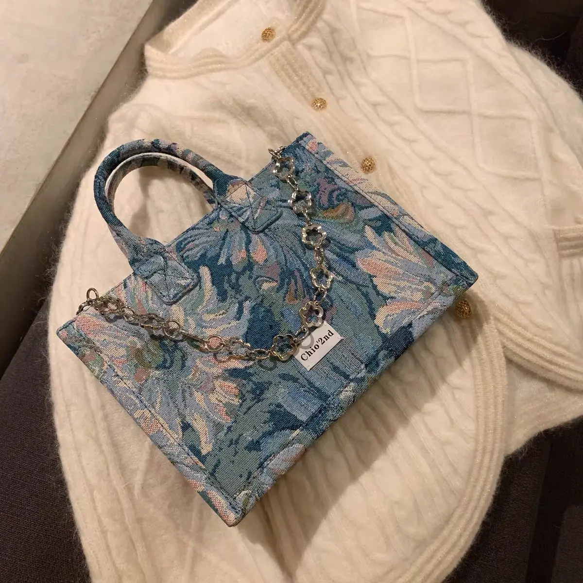 

Flower Chain Ladies Tote Bag Blue Pattern Ladies Tote Bag Women's 2022 New Large Capacity One Shoulder Messenger Bag Women