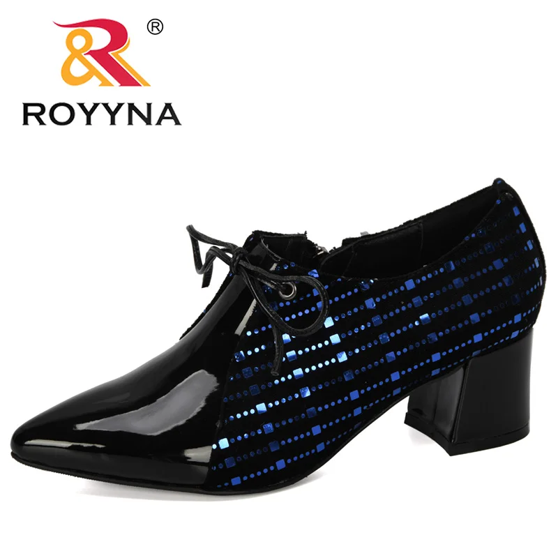 ROYYNA/Новинка 2019 года дизайнерские модные туфли-лодочки женские кожаные туфли на