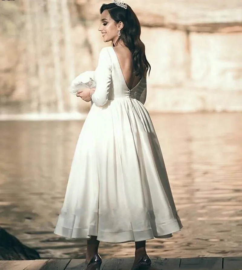 

Vintage V Neck Short Wedding Dress 3/4 Long Sleeve White /Ivory SatinTea Length Bride Gowns Backless Beach Vestidos