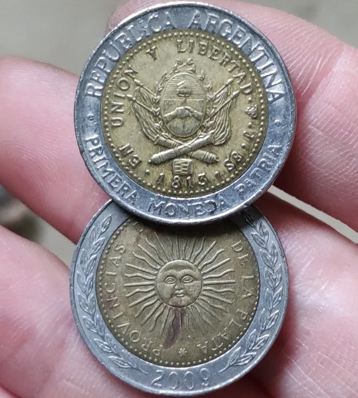 23 мм Аргентина 100% настоящая комаративная монета оригинальная коллекция|Значки| |