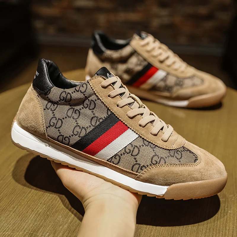 

2021 New Designer Vulcanized Shoes Men Luxury Bee Sneakers Breathable Walking Men Shoes Flats Chaussure Homme Zapatillas Hombre