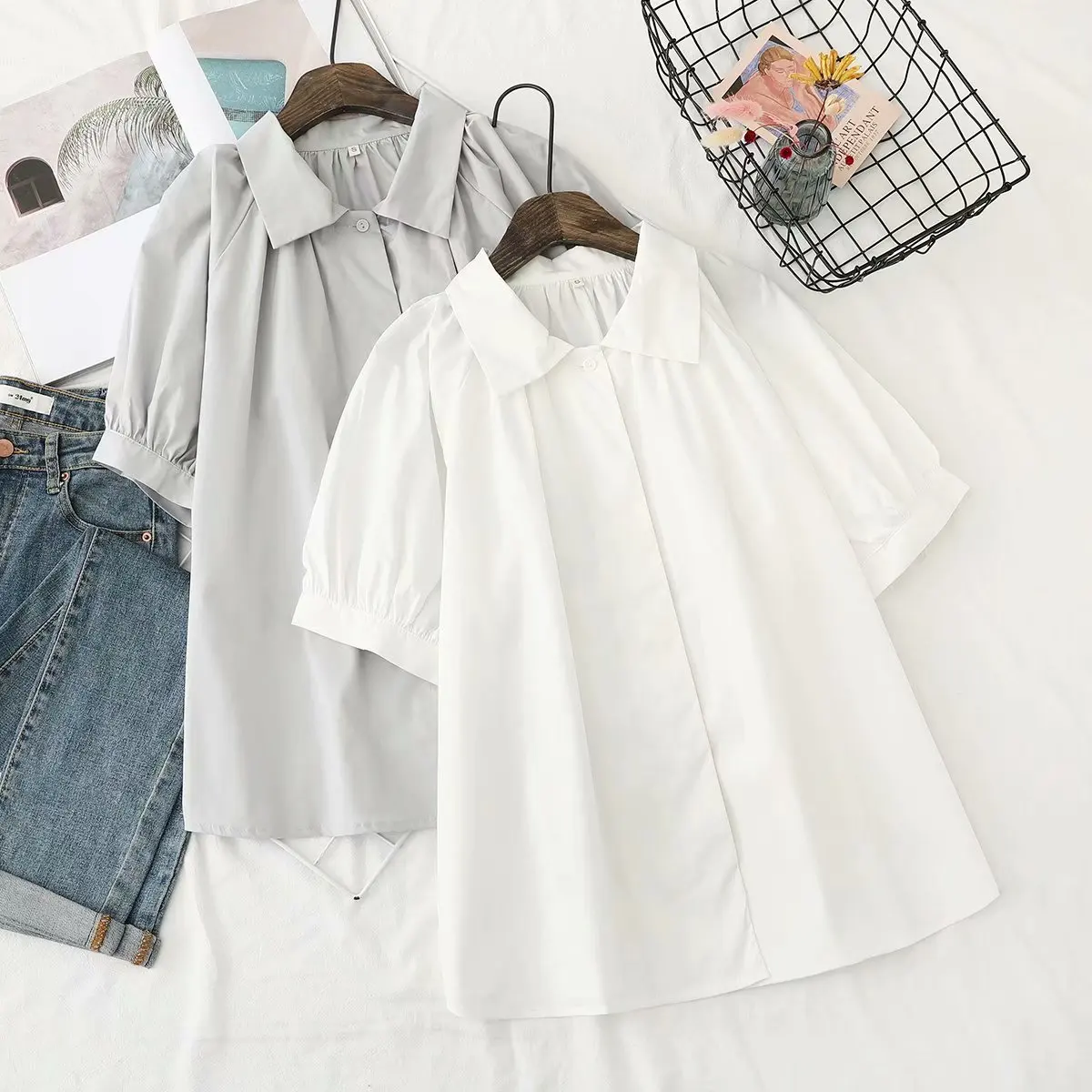 

Japanese art bubble middle-sleeved shirt 2021 summer new retro Hong Kong flavor white short-sleeved shirt female design sense