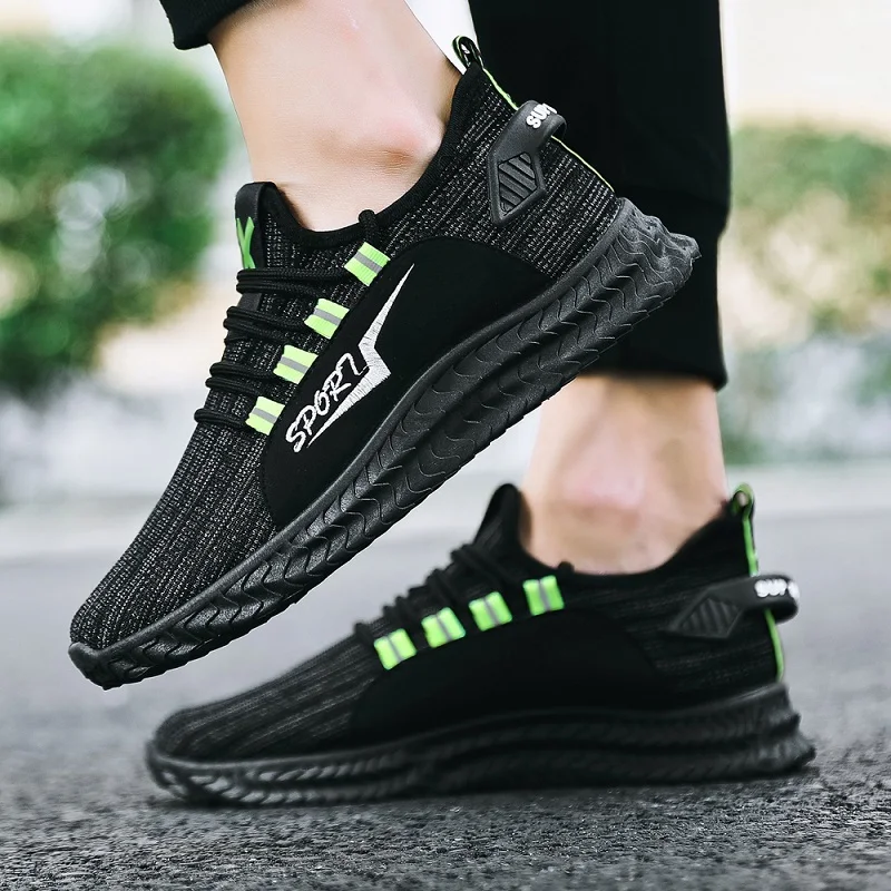 Мужские черные кроссовки воздухопроницаемая обувь однотонная спортивная