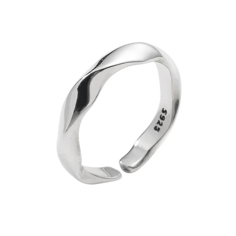 

Silver Plated Luster Twist Wave Opening Ring Is Suitable for Female Wedding Couple, Simple Creativity Jewelry Is Adjustable