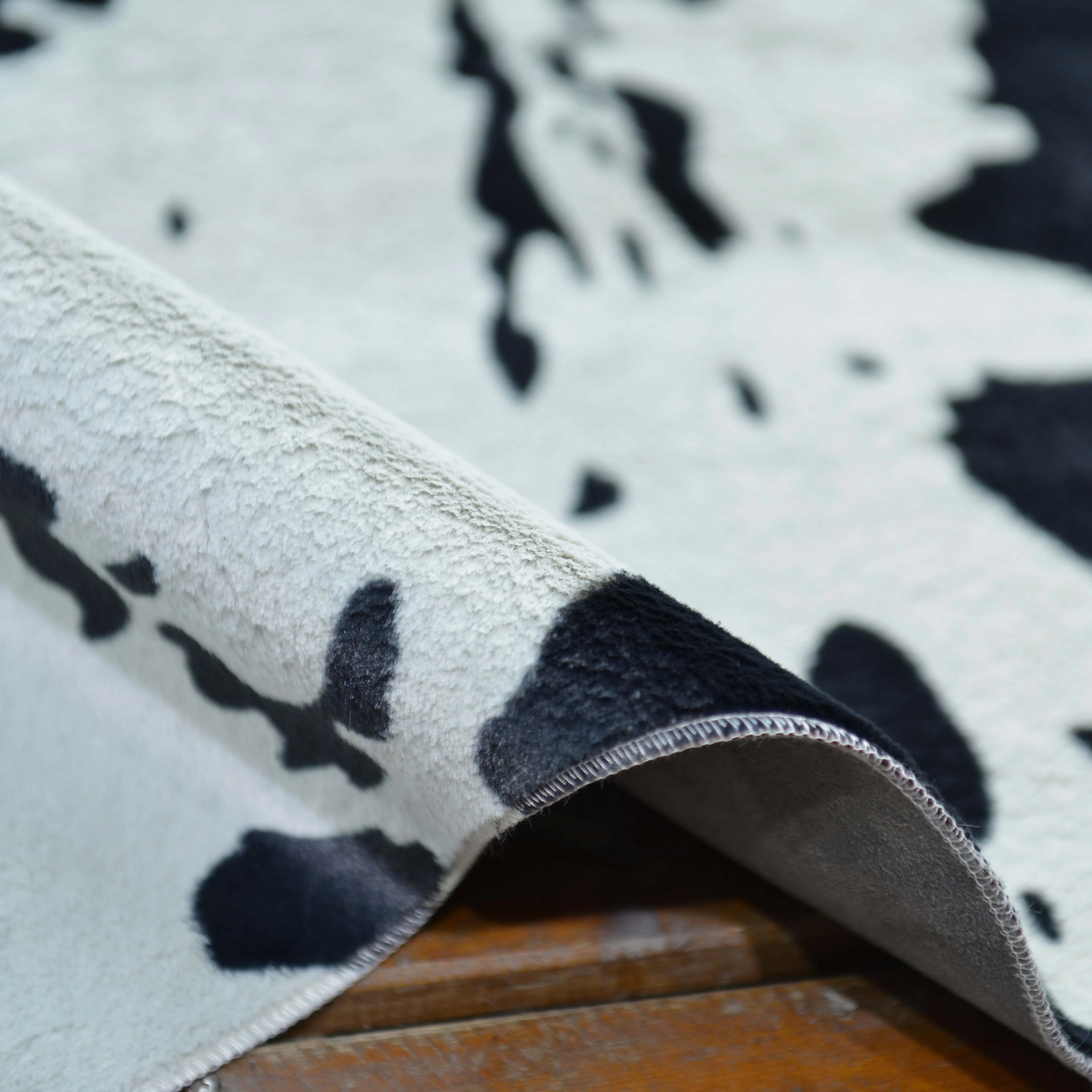 

Black white milk cowhide carpet living room/fitting room cow fur area rug