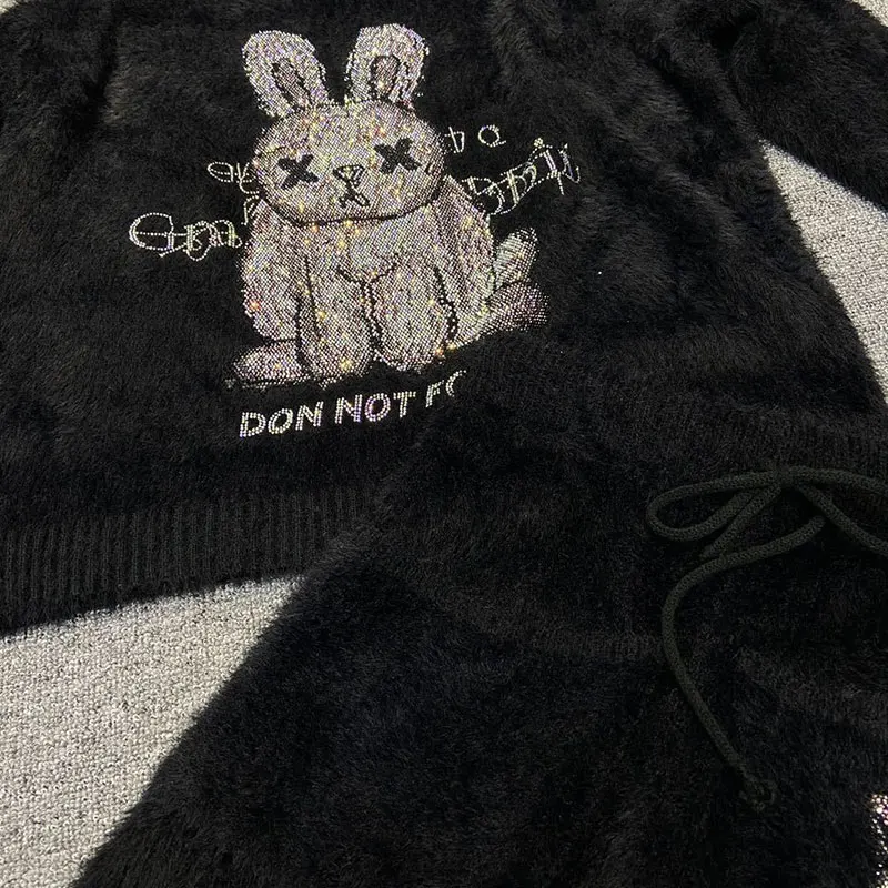 

Women Winter Knitted High-collar Sweaters and Shorts Two-piece Set Diamonds Strawberry Imitation Mink Fashion Set